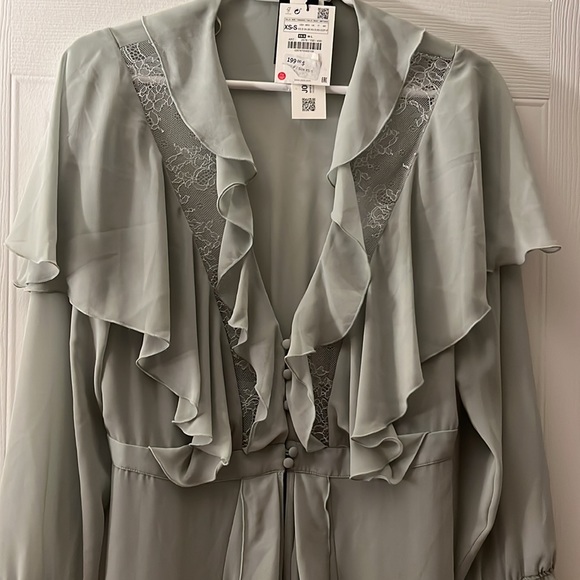 NWT ZARA LONG LACE DRESSING GOWN . - Picture 8 of 12